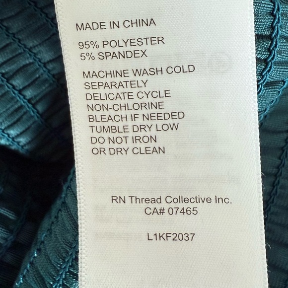 Laundry by Shelli Segal Teal Velvet Smocked Puff Sleeve Crop Blouse Boho Medium - Picture 6 of 8